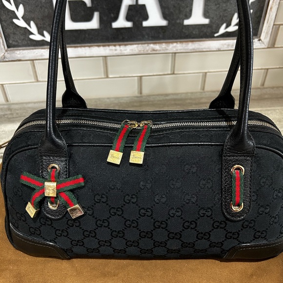 Gucci Handbags - ⭐️⏬Vintage Gucci Princy Boston Satchel